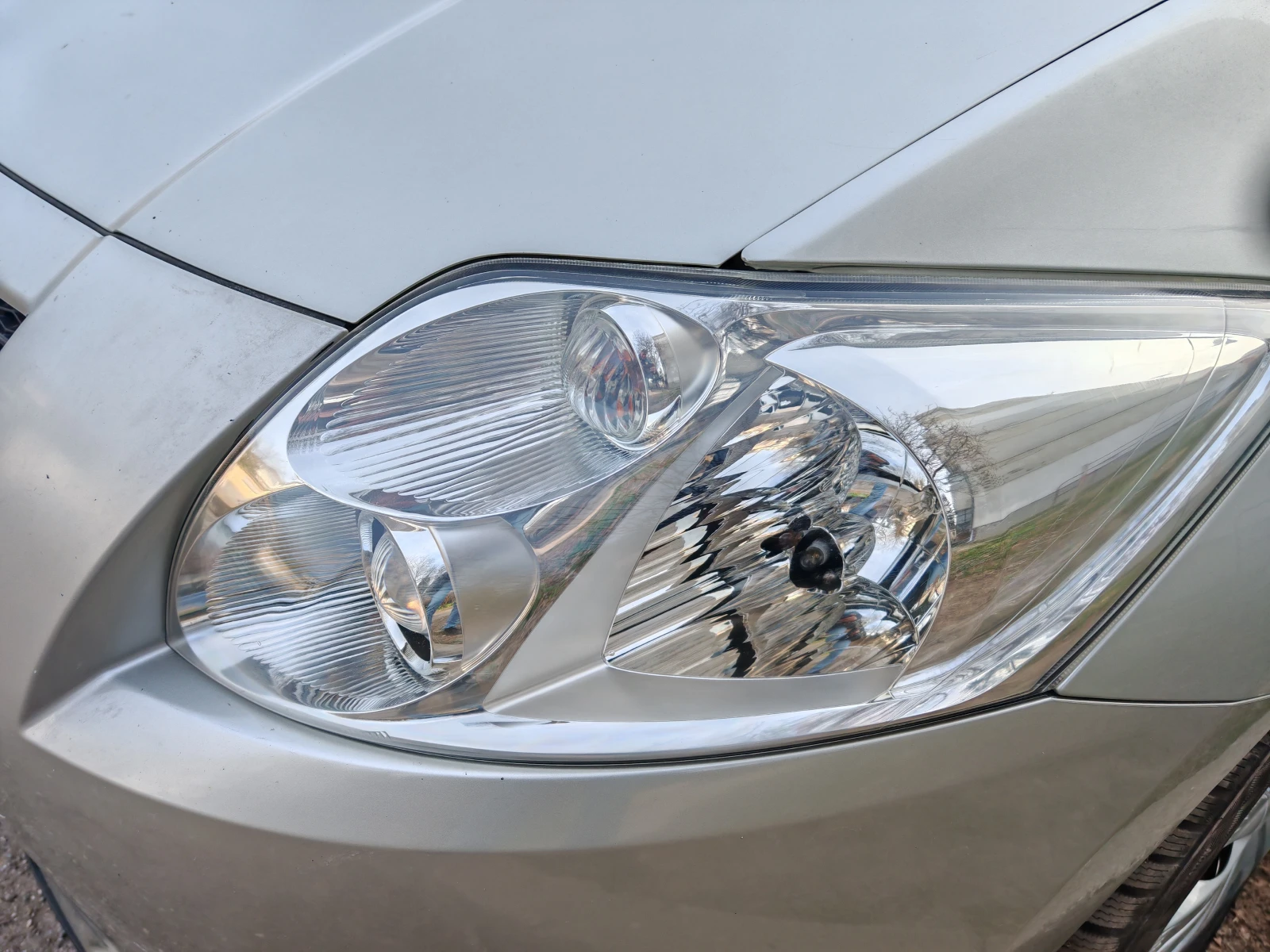 Toyota Auris втори комплект джанти + летни гуми Michelin, снимка 11 - Автомобили и джипове - 53953495