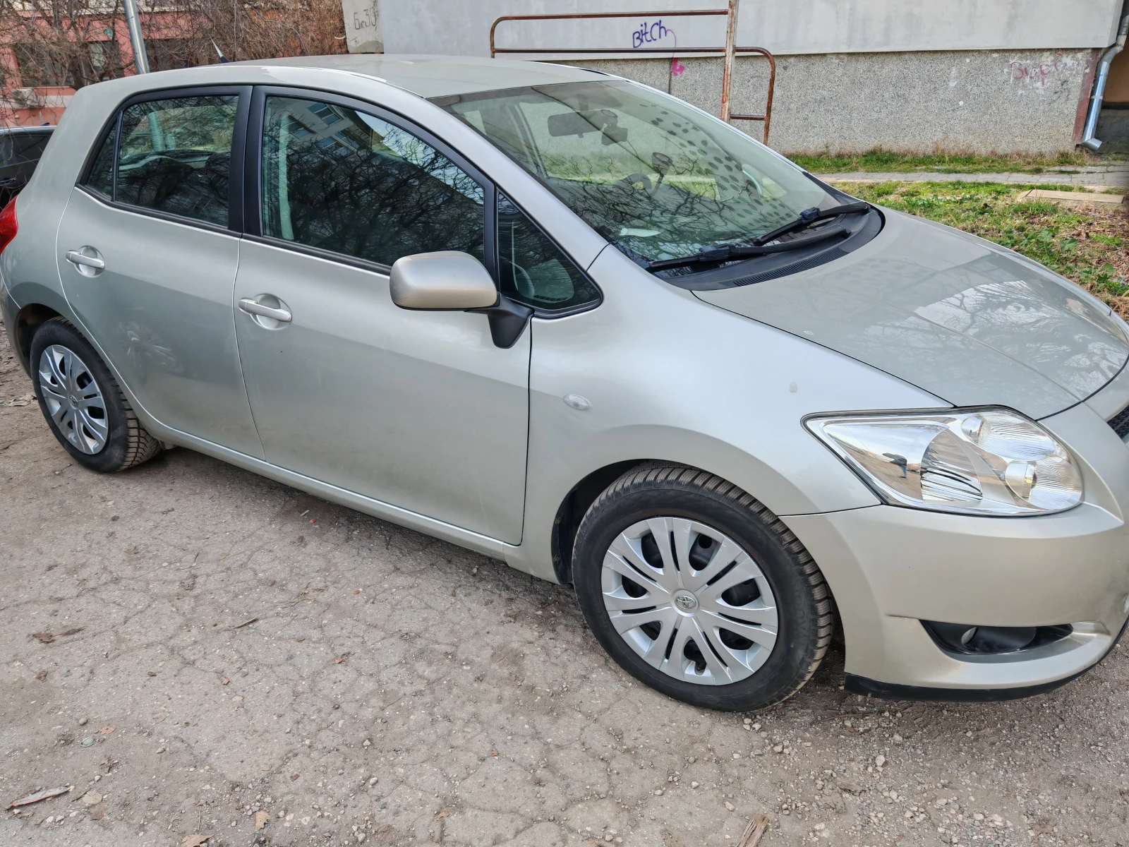 Toyota Auris втори комплект джанти + летни гуми Michelin, снимка 3 - Автомобили и джипове - 53953495