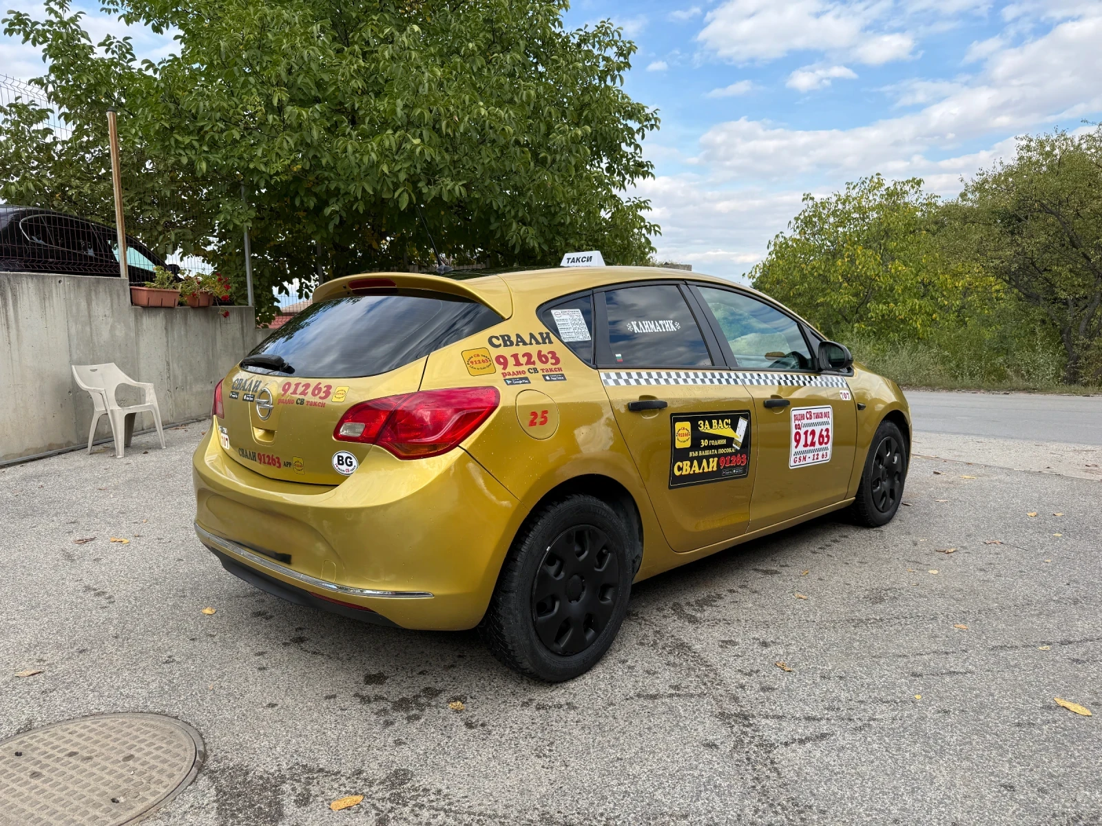 Opel Astra ПЕРФЕКТНА///ГАЗ///ЛИЗИНГ, снимка 4 - Автомобили и джипове - 54117584