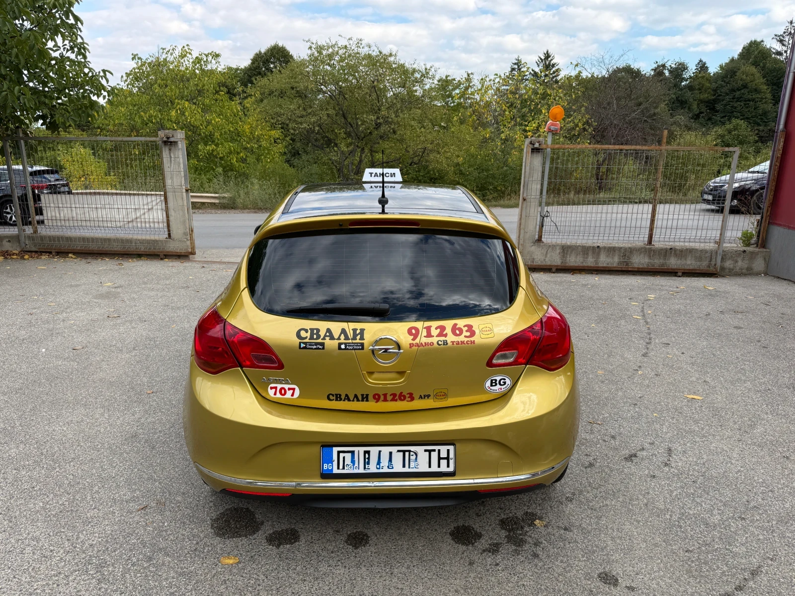 Opel Astra ПЕРФЕКТНА///ГАЗ///ЛИЗИНГ, снимка 11 - Автомобили и джипове - 54117584