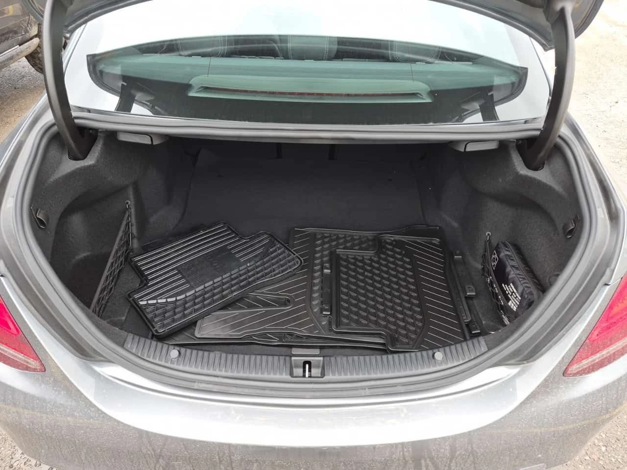 Mercedes-Benz C 300 PANORAMA| ДВА КЛЮЧА| АМБИЕНТ| , снимка 12 - Автомобили и джипове - 54218398