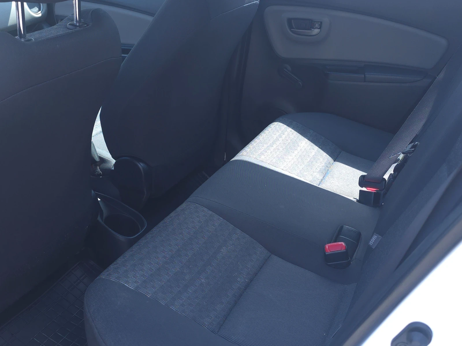 Toyota Yaris, снимка 10 - Автомобили и джипове - 54238791