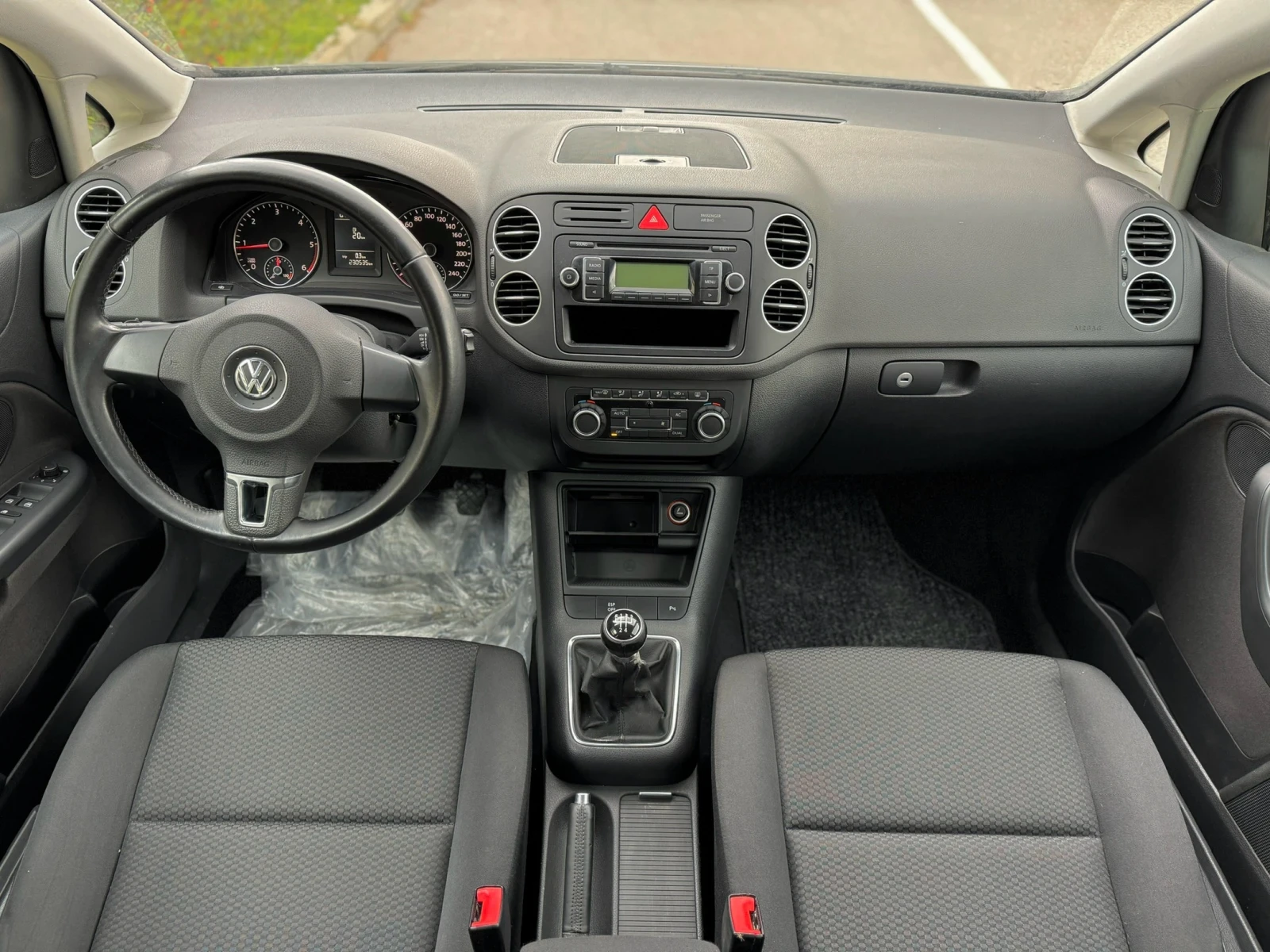 VW Golf Plus 2.0 TDI 110кс Евро 5, снимка 9 - Автомобили и джипове - 54381307