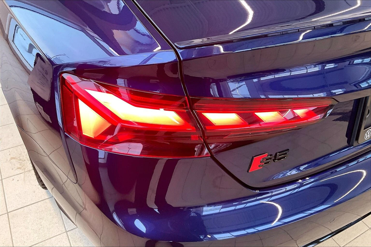 Audi S5 * PREMIUM* * HeadUp* AвтоКредит* (ЦЕНА ДО БГ), снимка 10 - Автомобили и джипове - 54479810