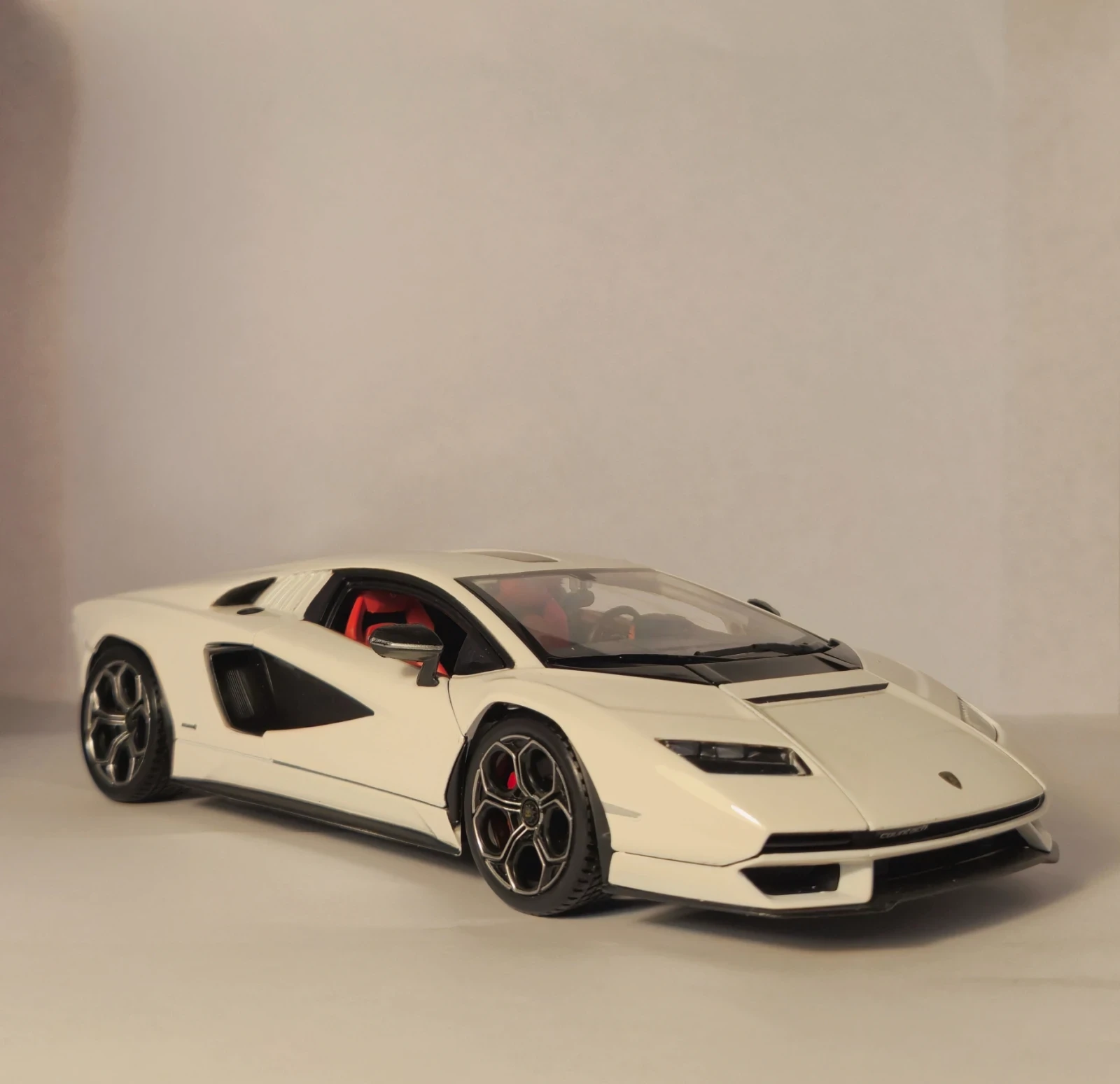 Lamborghini Countach LPI 800-4 | Mobile.bg � ����������� 2