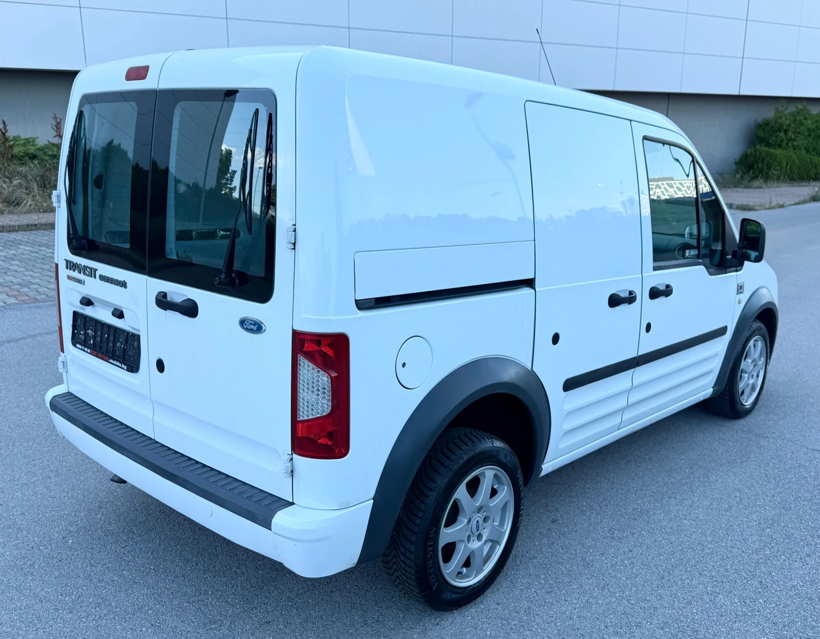Ford Connect 1.8 TDCi/90kc/* Facelift* /Климатик/Лети джанти , снимка 4 - Автомобили и джипове - 55245327
