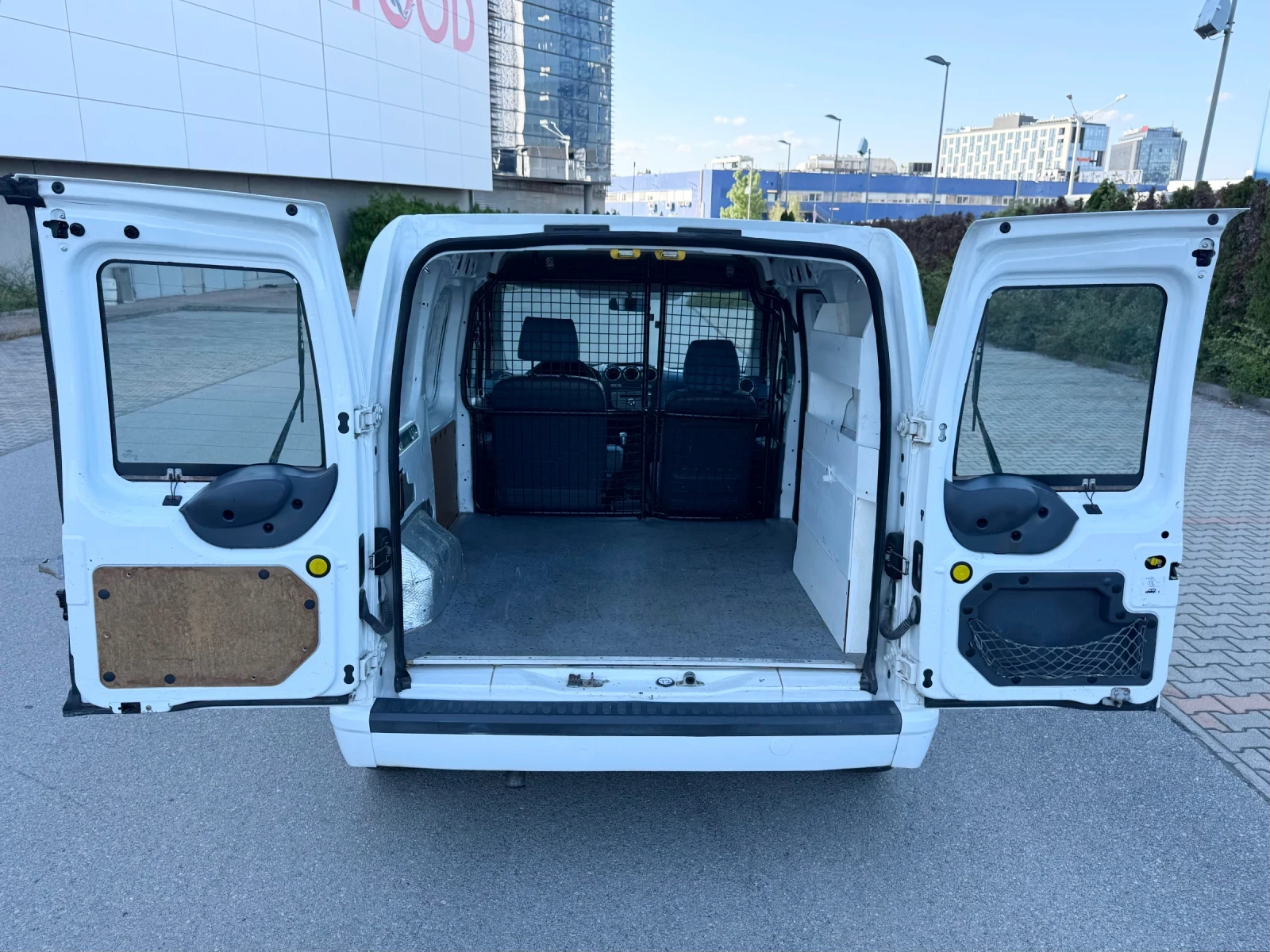 Ford Connect 1.8 TDCi/90kc/* Facelift* /Климатик/Лети джанти , снимка 14 - Автомобили и джипове - 55245327