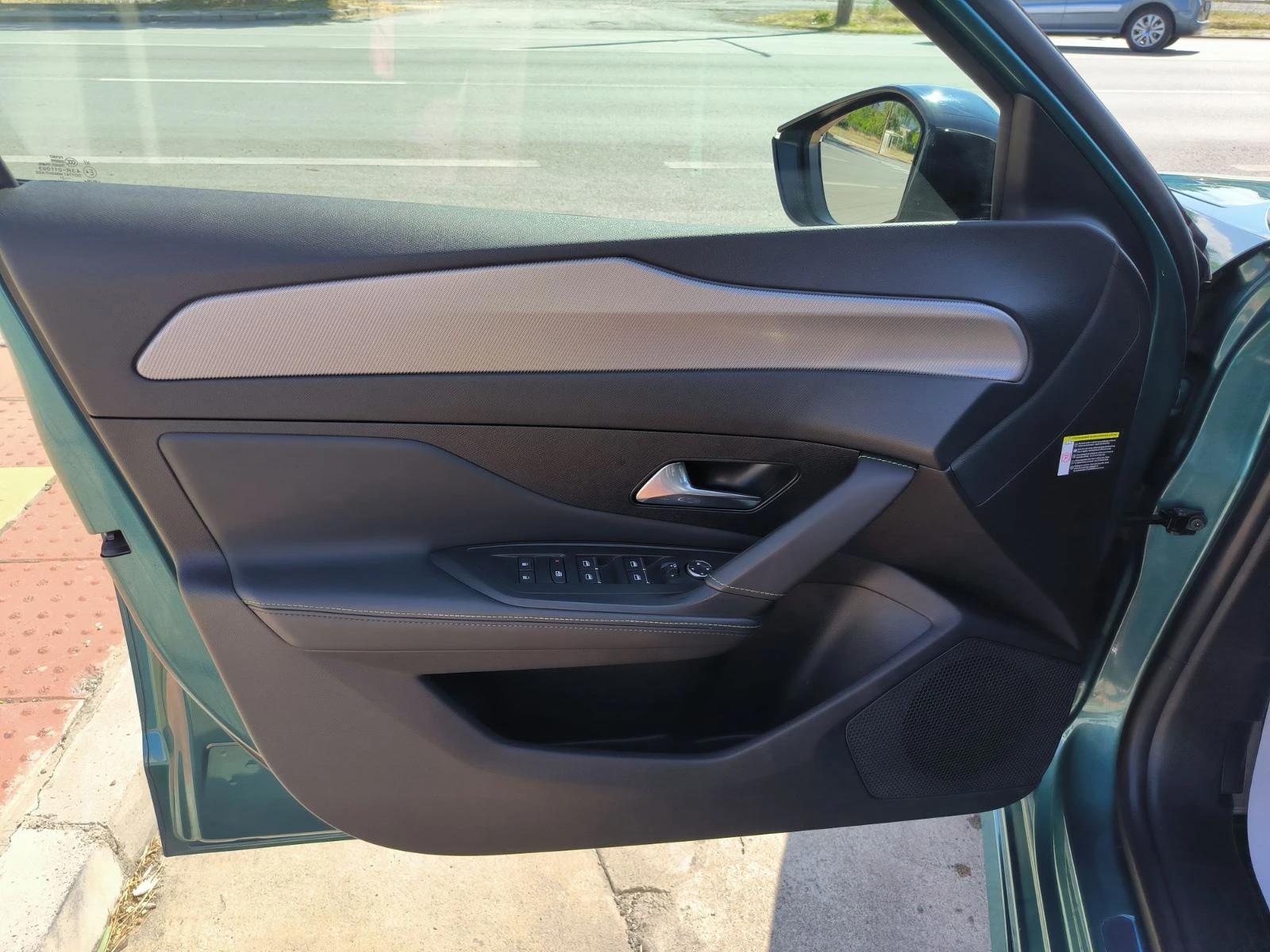 Peugeot 308 1.5d-GT-EAT8-360kameri-Euro-6D, снимка 12 - Автомобили и джипове - 55390322