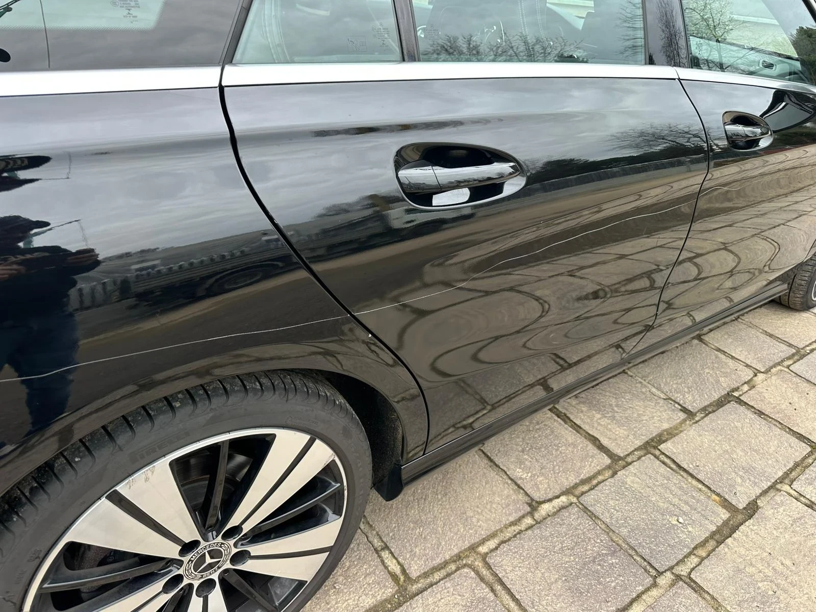 Mercedes-Benz CLA 200 d, снимка 6 - Автомобили и джипове - 55578393