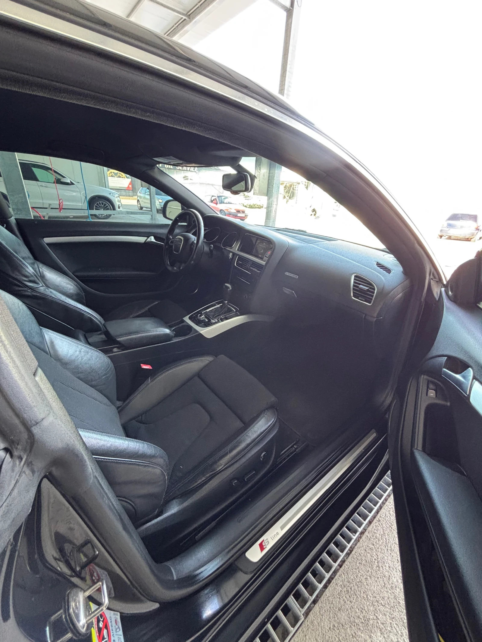 Audi A5 3.0TDI Automatic, снимка 12 - Автомобили и джипове - 55687678