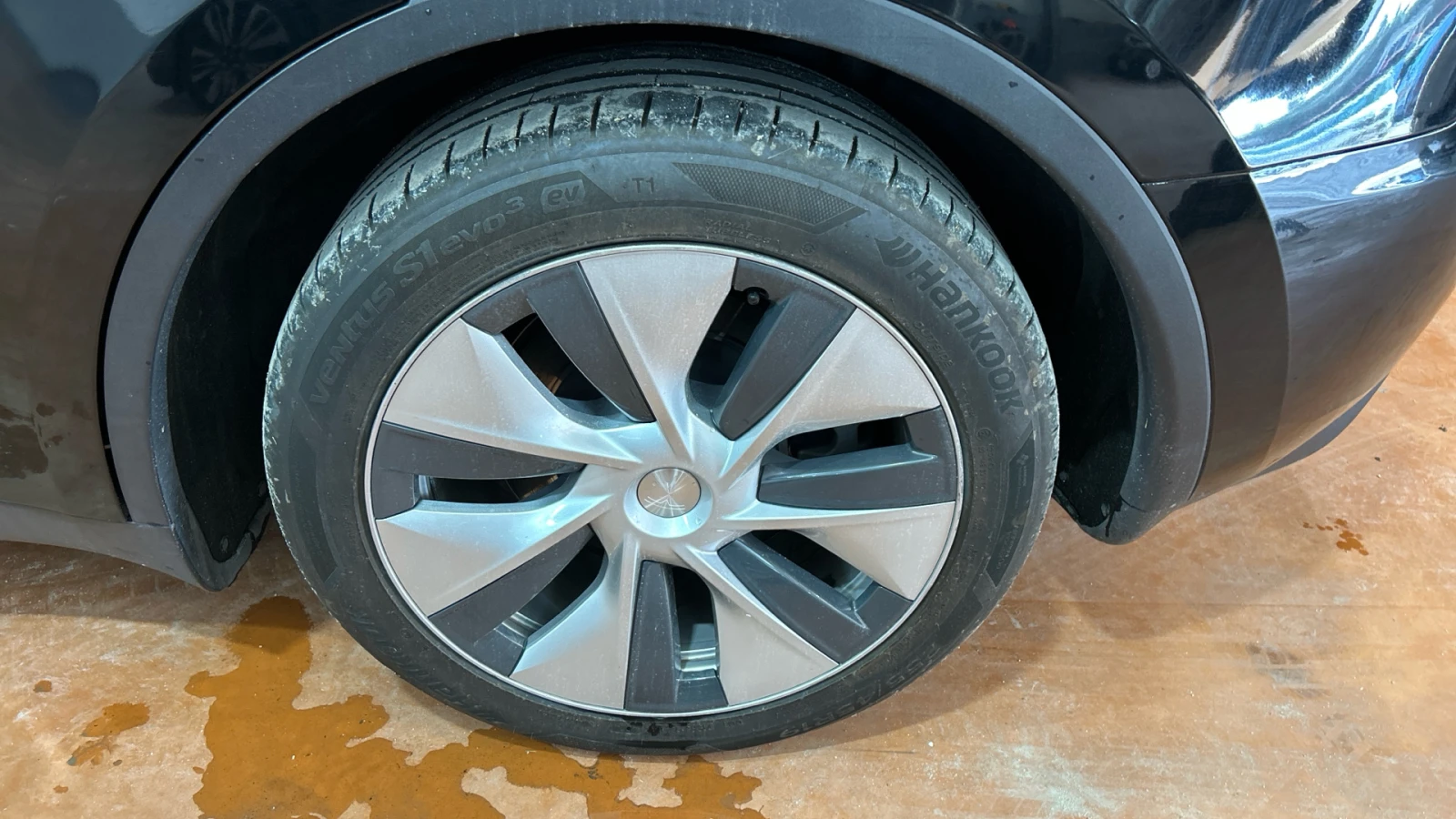 Tesla Model Y Long Range AWD , снимка 12 - Автомобили и джипове - 56228613