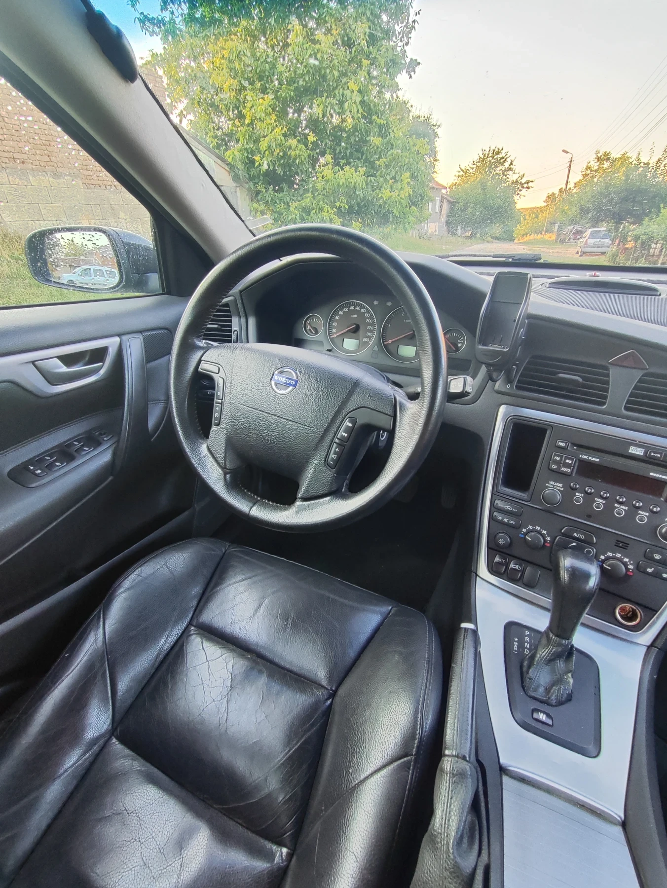 Volvo V70, снимка 6 - Автомобили и джипове - 56428343