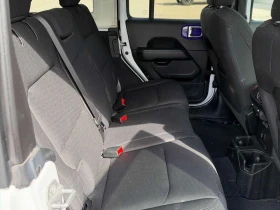Jeep Wrangler Sahara* CARFAX* АВТОКРЕДИТ БЕЗ ПЪРВОНАЧАЛНА ВНОСКА, снимка 10
