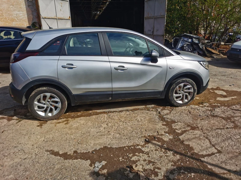 Opel Crossland X 1.2T, снимка 4 - Автомобили и джипове - 44679183