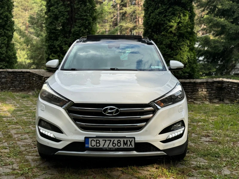 Hyundai Tucson 2.0 CRDI 4wd / Premium / Full, снимка 2 - Автомобили и джипове - 46263421