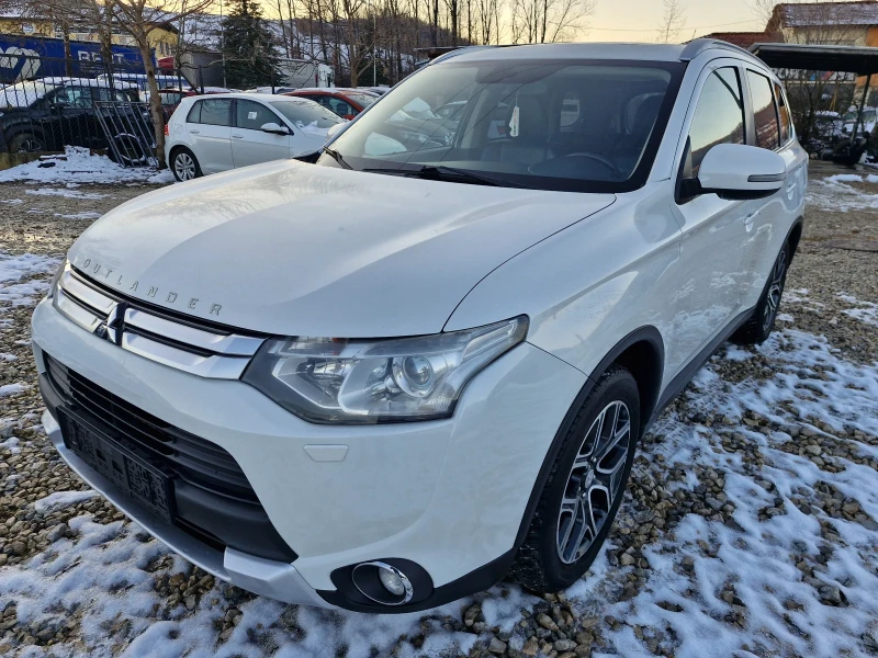 Mitsubishi Outlander 2, 2* NAVI* CAM* КОЖА* XENON* 7МЕСТА* TUV* AUT, снимка 1 - Автомобили и джипове - 48435347