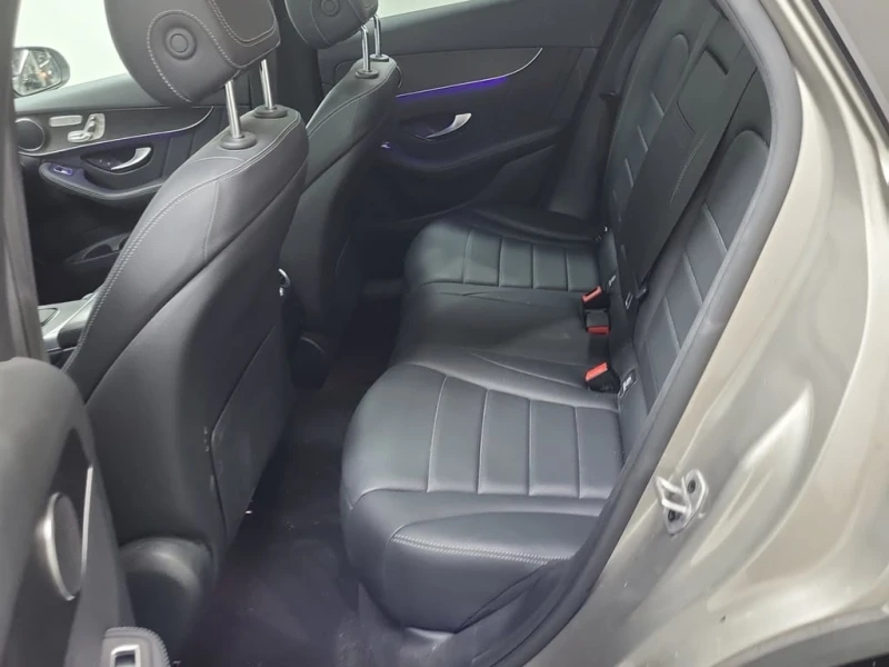 Mercedes-Benz GLC 300 2022 * CARFAX * БЕЗ ПЪРВОНАЧАЛНА ВНОСКА, снимка 12 - Автомобили и джипове - 52940827