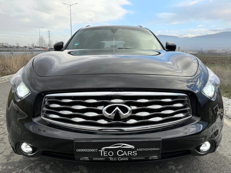 Infiniti Fx 30 S / FULL / 360 CAMERA / DISTRONIC / KOJA / NAVI , снимка 2 - Автомобили и джипове - 53024343