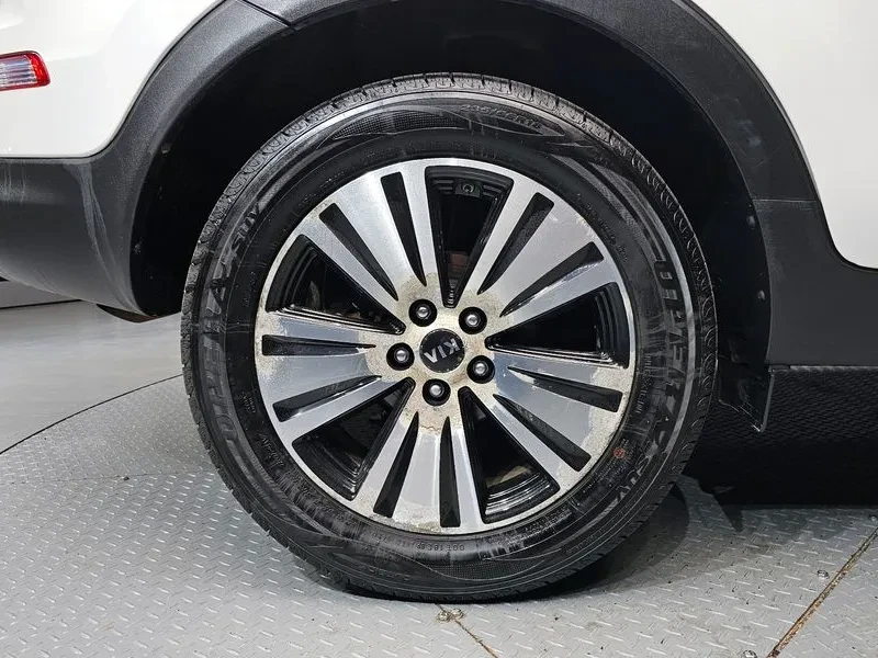 Kia Sportage, снимка 5 - Автомобили и джипове - 54821251
