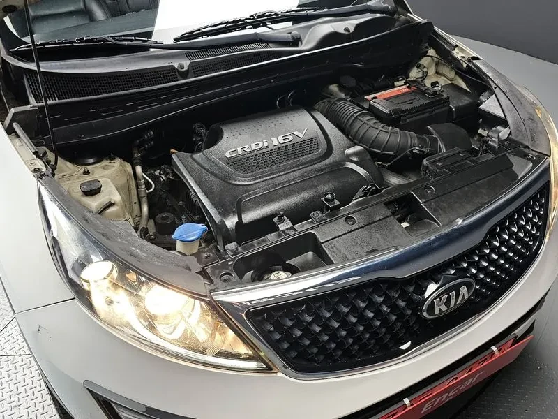 Kia Sportage, снимка 6 - Автомобили и джипове - 54821251
