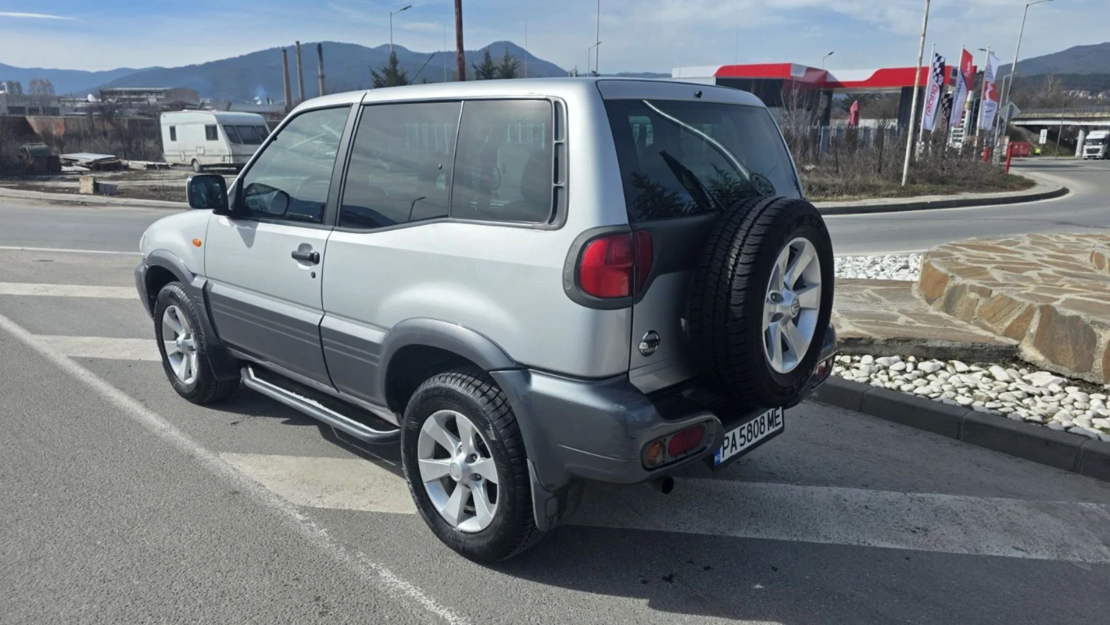 Nissan Terrano 3.0 Климатик 4Х4, снимка 3 - Автомобили и джипове - 53752805