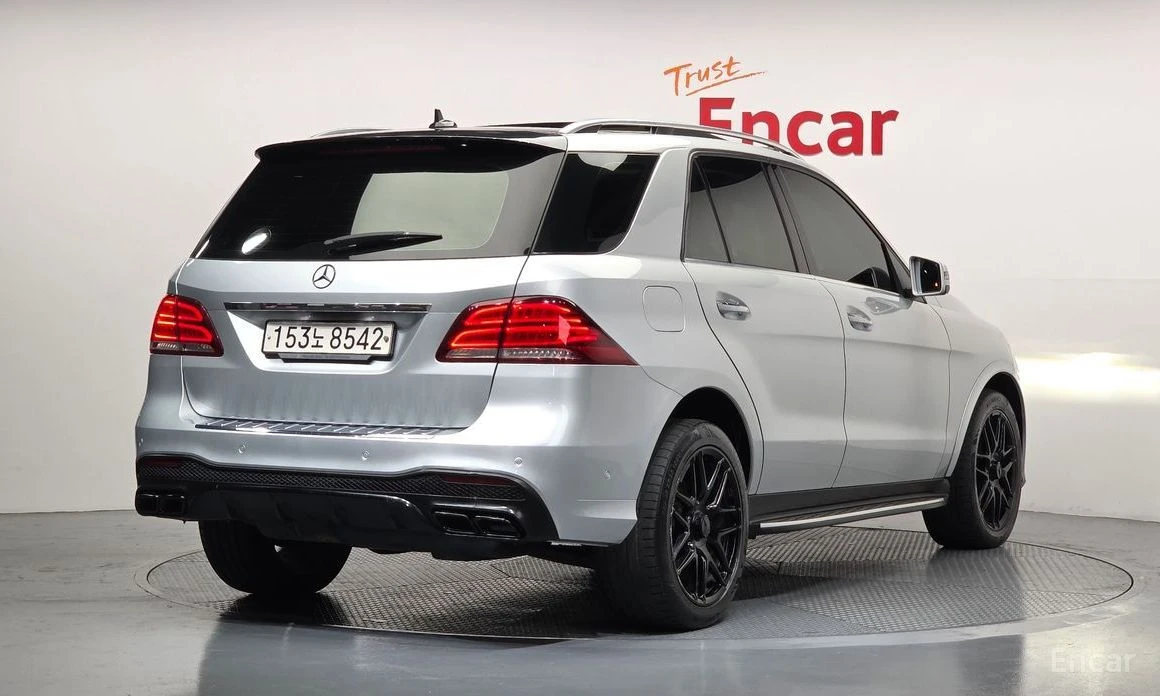Mercedes-Benz GLE 350, снимка 2 - Автомобили и джипове - 54243361