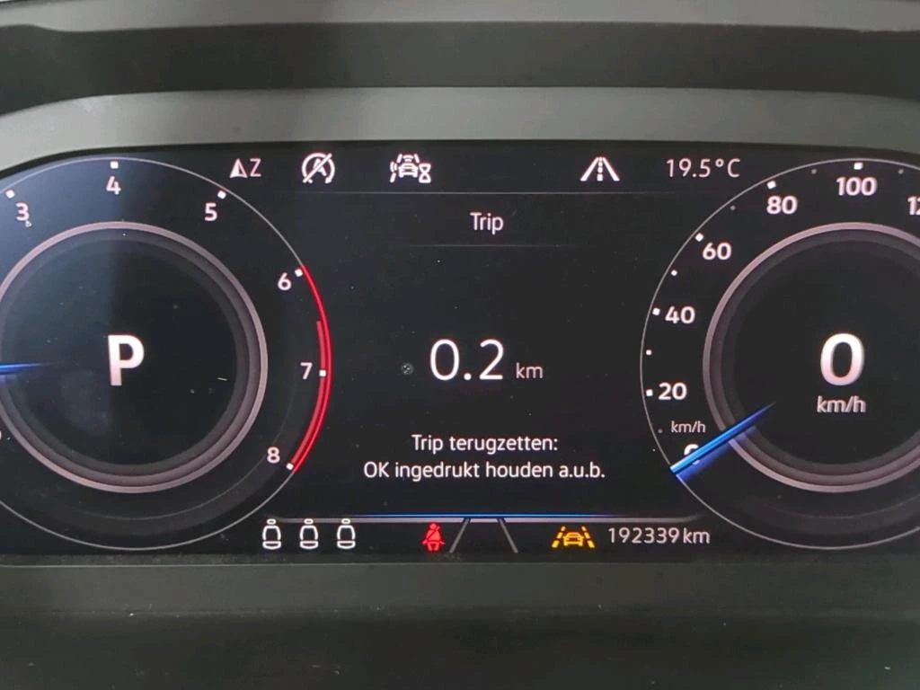 VW Tiguan Highline business R , снимка 9 - Автомобили и джипове - 54502594