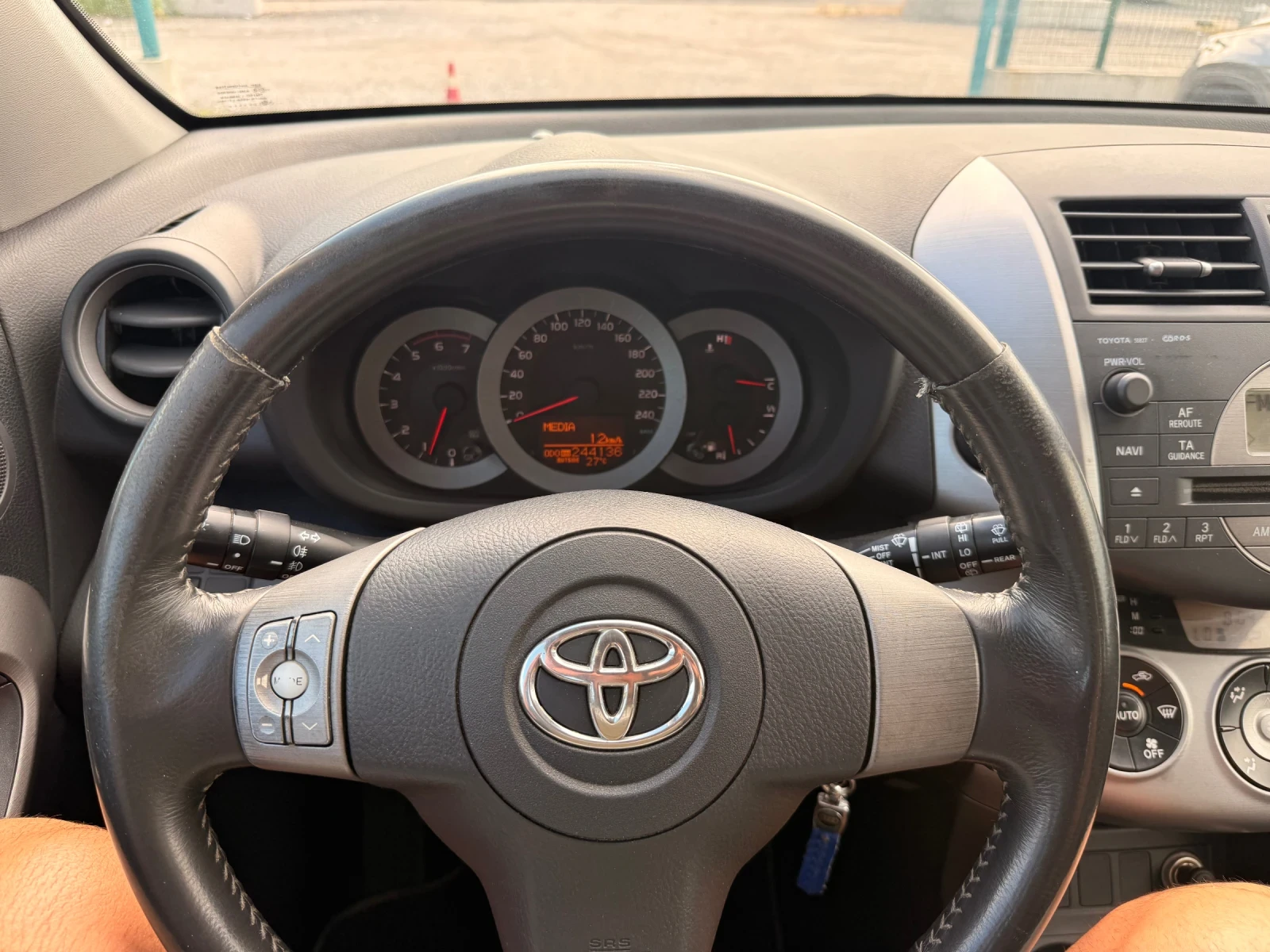 Toyota Rav4 2, 2D 136 �� ������ 244000 �� 4�4 | Mobile.bg � ����������� 6