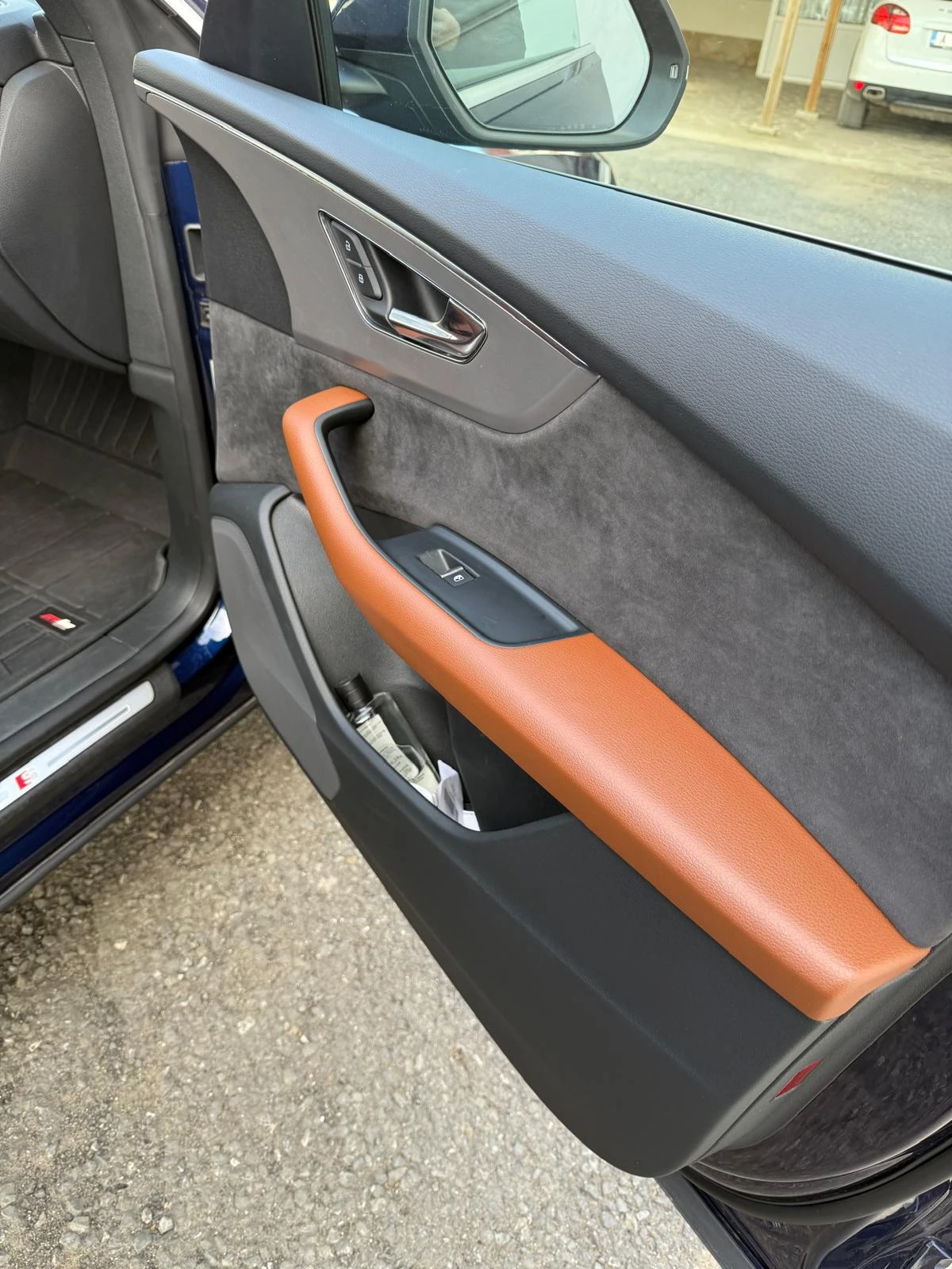 Audi Q8, снимка 13 - Автомобили и джипове - 55584136