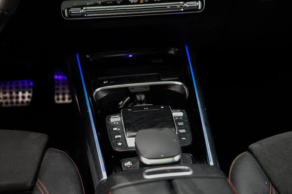 Mercedes-Benz GLA 35 AMG* 2021* ���������* PANO* ALCANTARA* ������ � | Mobile.bg � ����������� 14