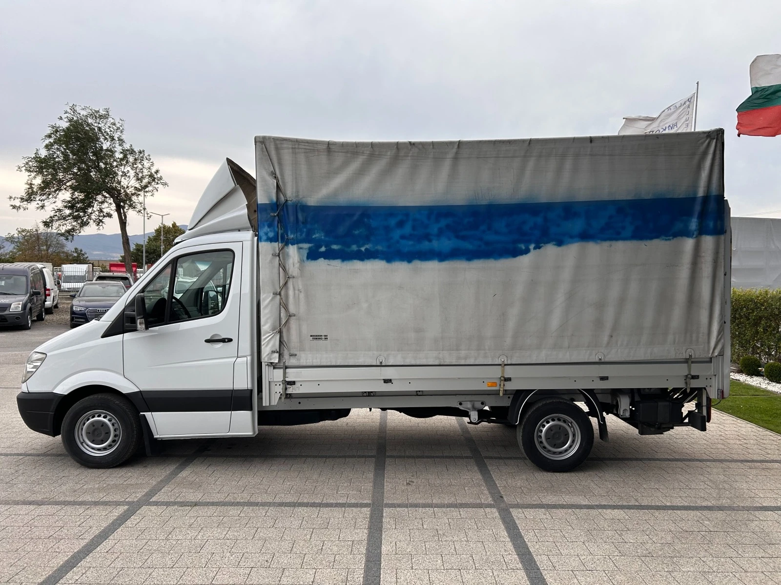 Mercedes-Benz Sprinter 319 CDI 4,25м. Падащ борд Клима Euro 5  - изображение 3