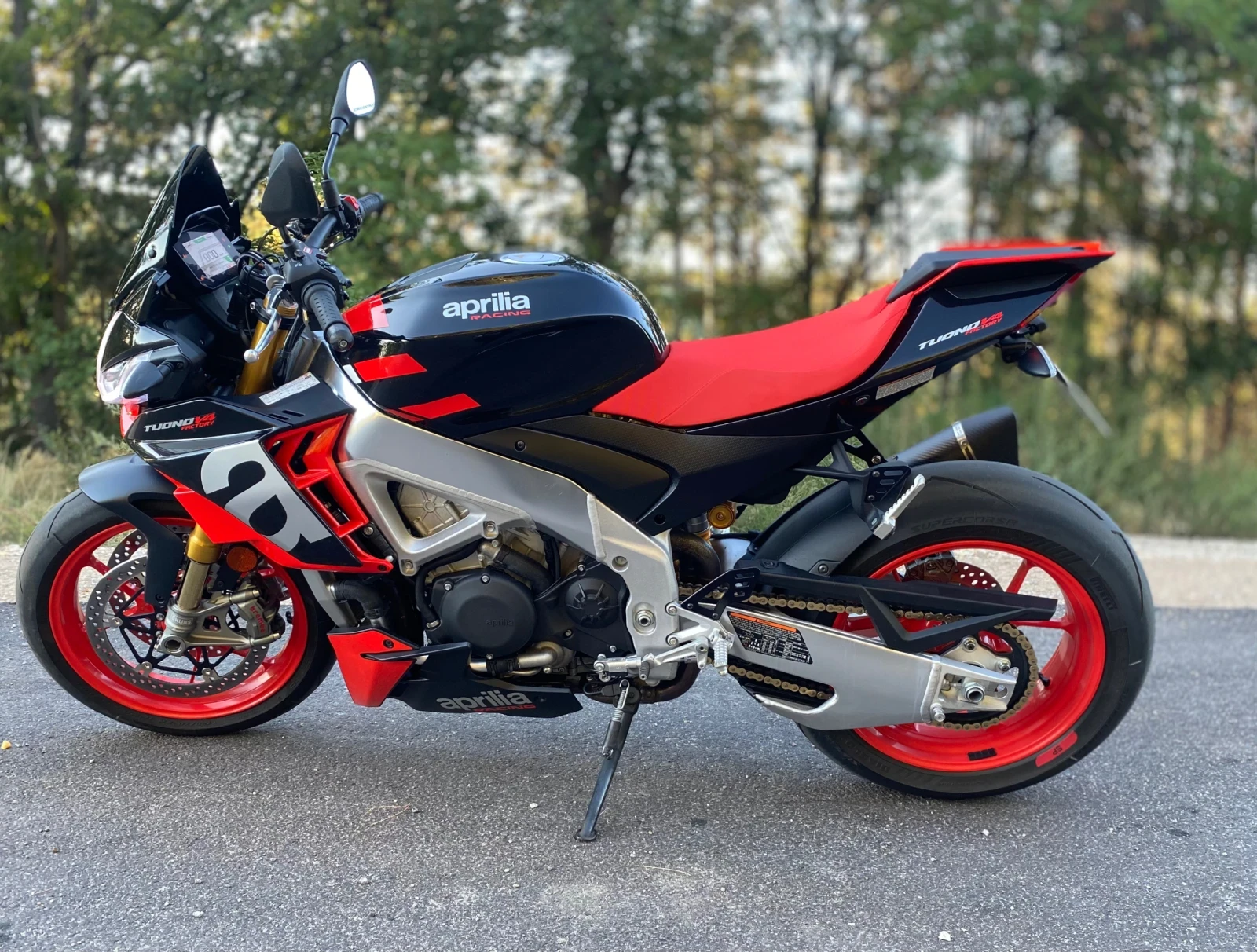 Aprilia Tuono V4 1100 Factory  - изображение 4