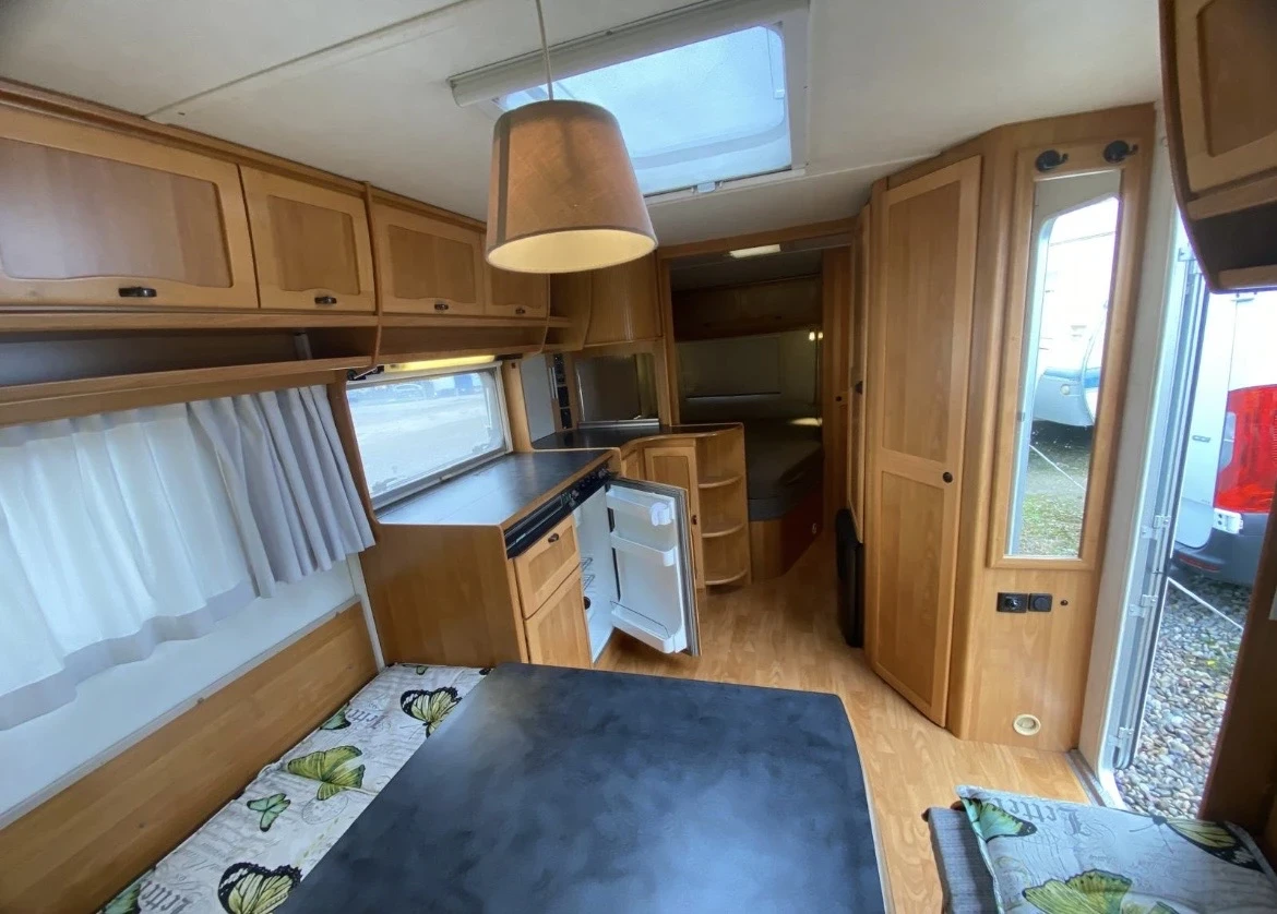 Каравана HYMER / ERIBA, снимка 15 - Каравани и кемпери - 53979042