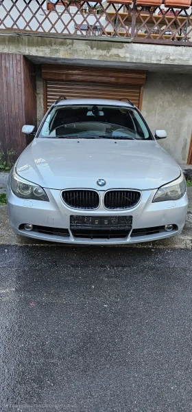     BMW 520   
