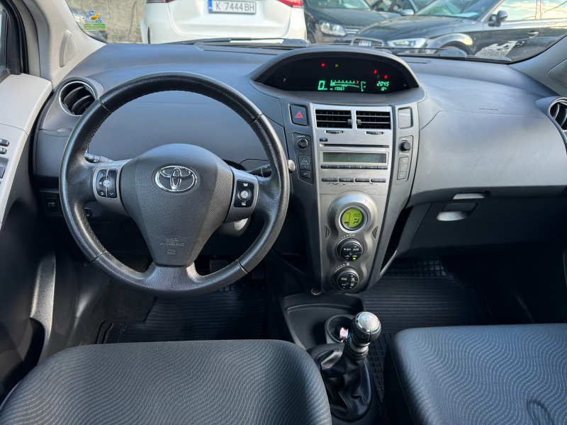 Toyota Yaris 1.3VVTi* Face, снимка 6 - Автомобили и джипове - 45514495