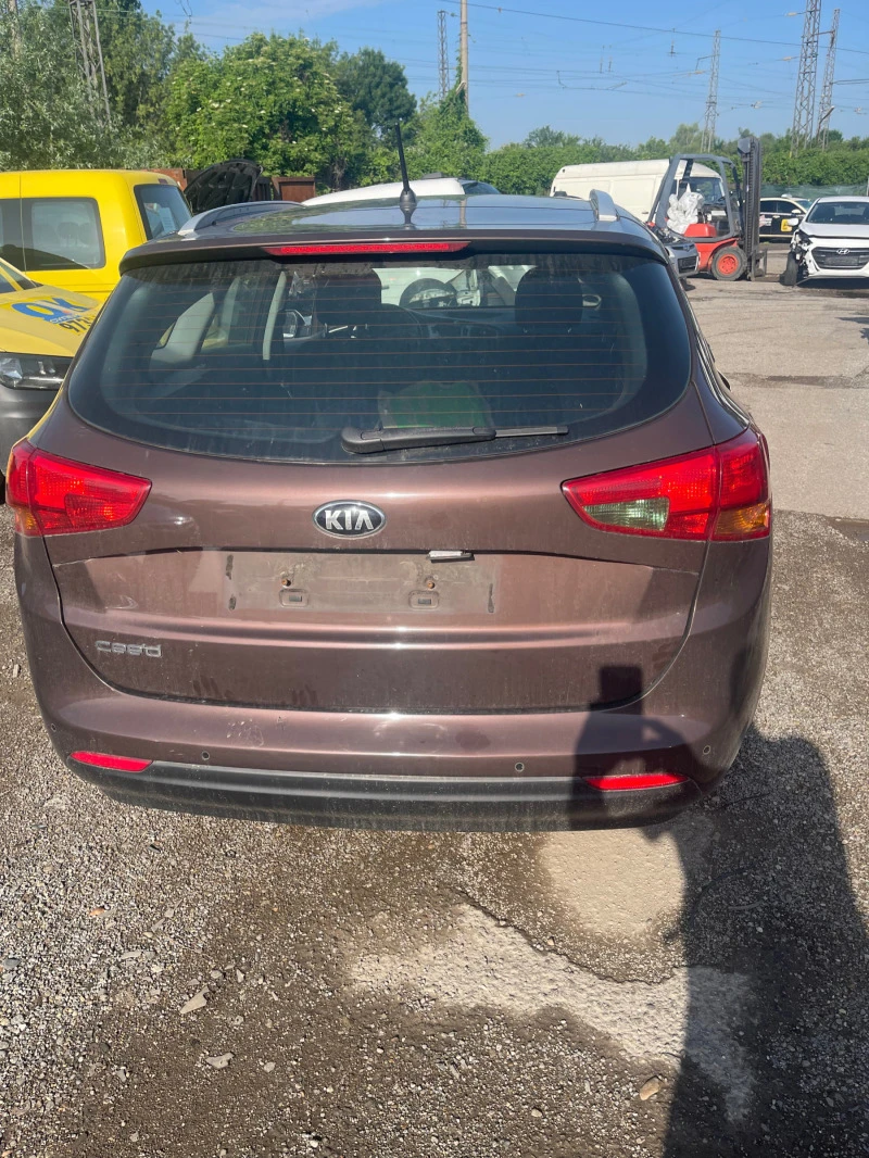 Kia Ceed, снимка 9 - Автомобили и джипове - 46158177