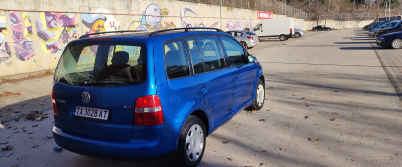 VW Touran, снимка 10 - Автомобили и джипове - 46745531