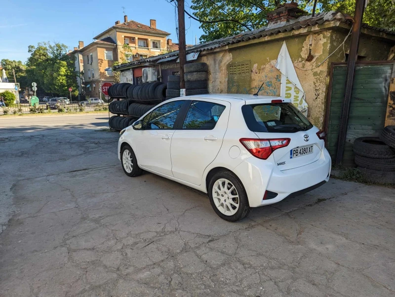 Toyota Yaris 1.5 LUNA нова от Бг, снимка 3 - Автомобили и джипове - 46945749