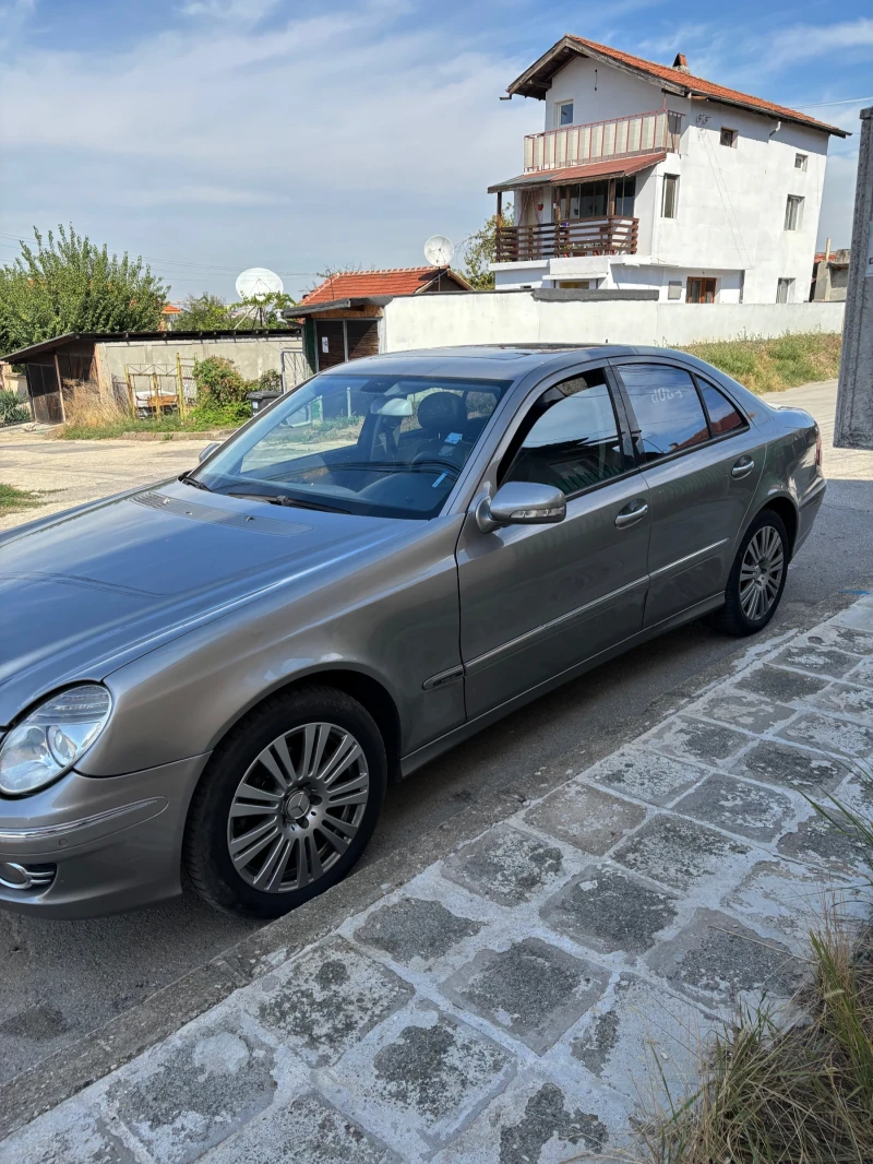 Mercedes-Benz E 320, снимка 3 - Автомобили и джипове - 47359136