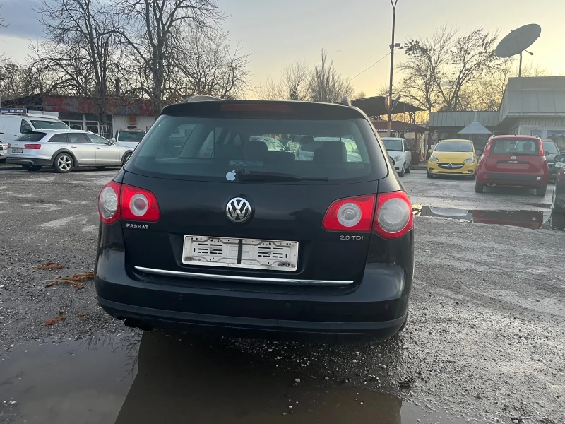 VW Passat 2.0 TDI, снимка 4 - Автомобили и джипове - 48341802