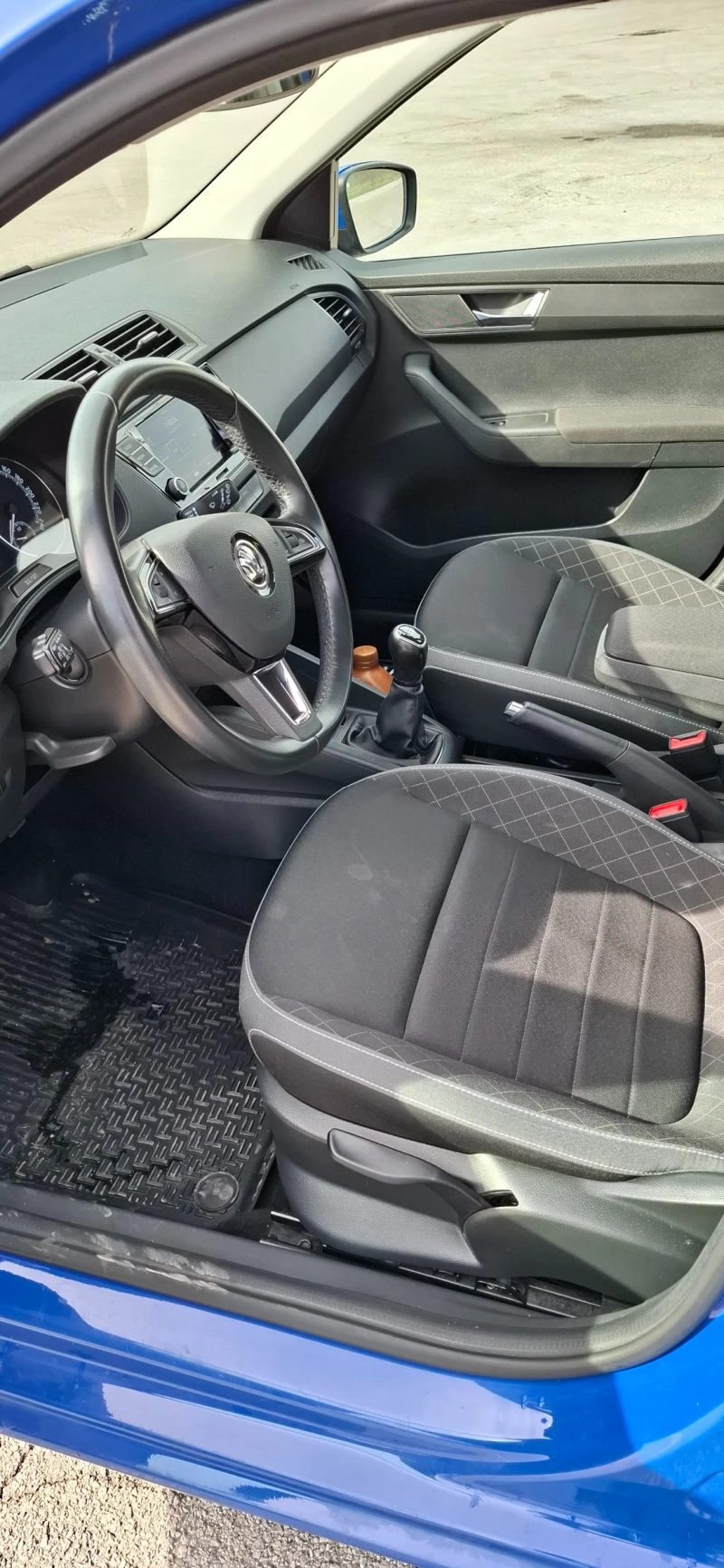 Skoda Fabia, снимка 7 - Автомобили и джипове - 52652192