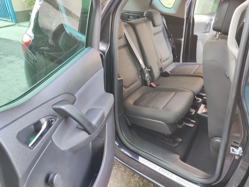 Opel Meriva 1.4T Exclusive , снимка 8 - Автомобили и джипове - 52084636