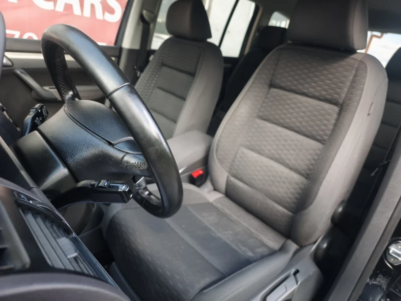 VW Touran 1.4TSI-150к.с Евро-5а Темпомат Нави 6-скорости, снимка 8 - Автомобили и джипове - 51998790