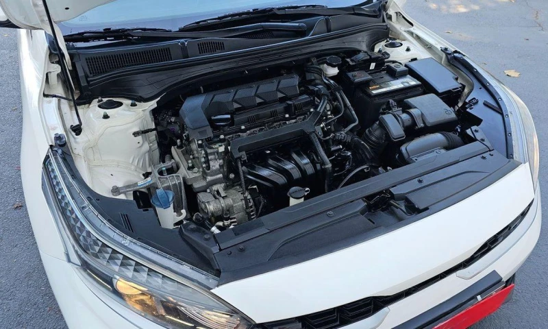 Kia K3 1.6 Prestige * НАЙ-ДОБРА ЦЕНА В БЪЛГАРИЯ* , снимка 6 - Автомобили и джипове - 52032658