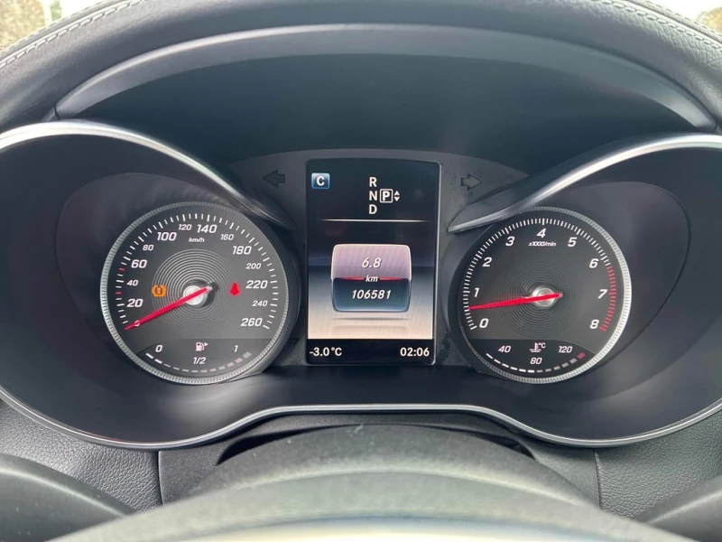 Mercedes-Benz C 400 * CARFAX * БЕЗ ПЪРВОНАЧАЛНА ВНОСКА, снимка 8 - Автомобили и джипове - 52701625