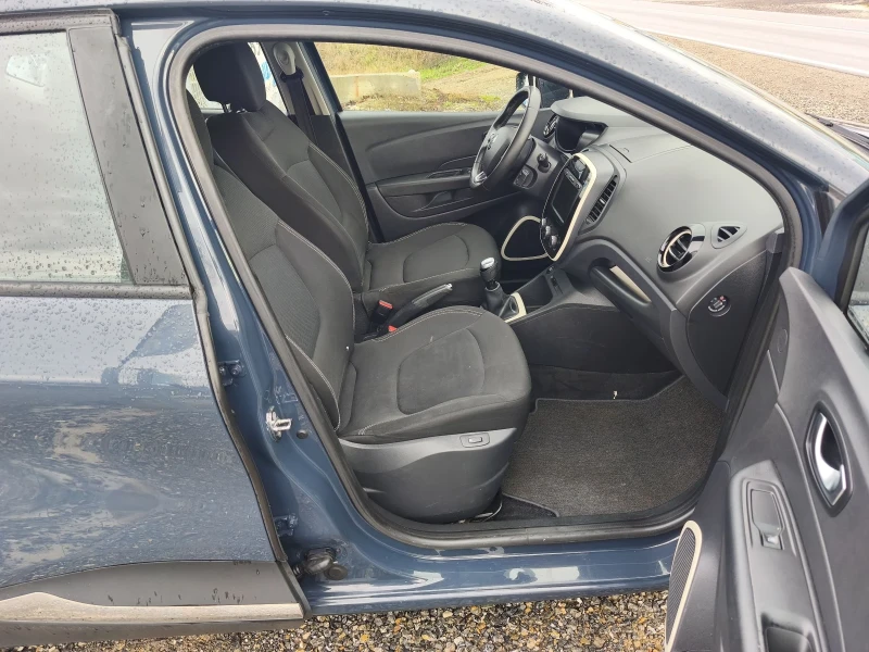 Renault Captur 1.5dci facelift 2019year, снимка 16 - Автомобили и джипове - 52851634