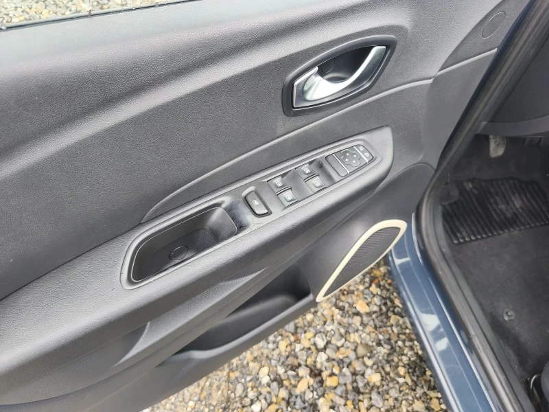 Renault Captur 1.5dci facelift 2019year, снимка 10 - Автомобили и джипове - 52851634