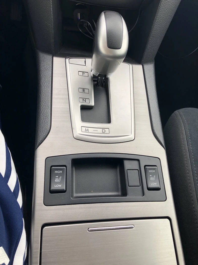 Subaru Outback 2.5i AWD Swiss, снимка 11 - Автомобили и джипове - 53395385