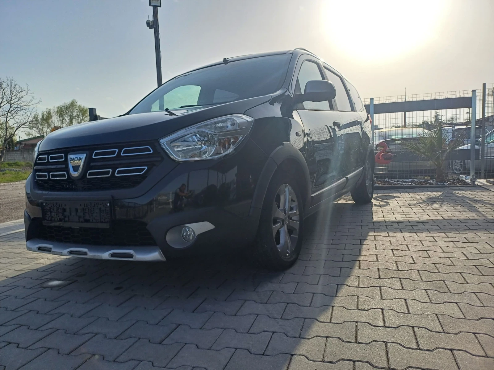Dacia Lodgy 1.5dci 7 места Stepway euro6  - изображение 2