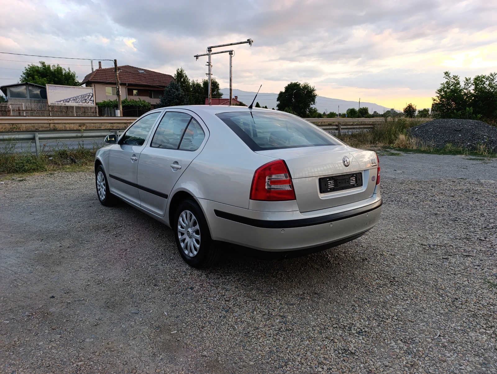 Skoda Octavia 1.6i-102кс.БЕНЗИН - изображение 5